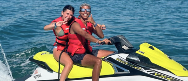 enfant et animateur jet ski