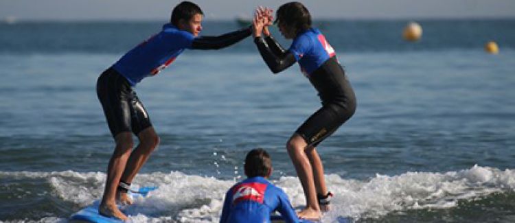 Supernova colonie ados pendant un stage de surf biarritz