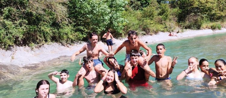 Supernova colonie de vacances ados drôme baignade en rivière