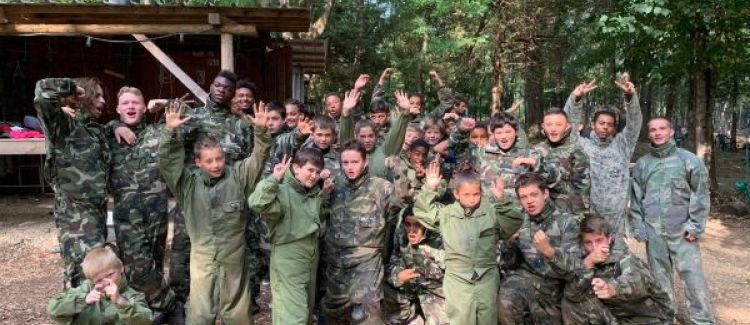 Supernova colonie de vacances paintball dans la nature en ardèche