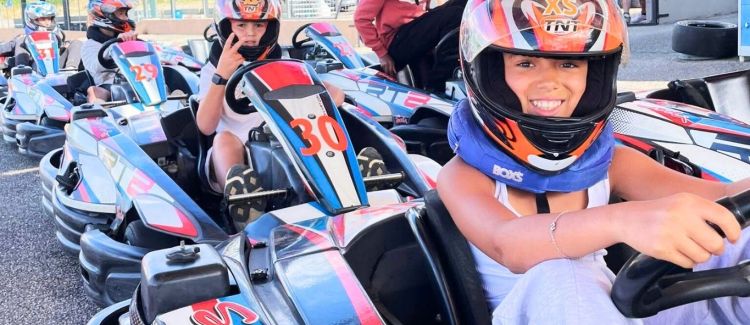 Supernova colonie de vacances enfant en kayak sur l'ardèche