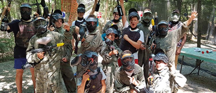 Supernova colonie de vacances paintball dans la nature en ardèche