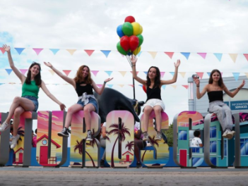 SENSATIONS, FUN et FUTUROSCOPE