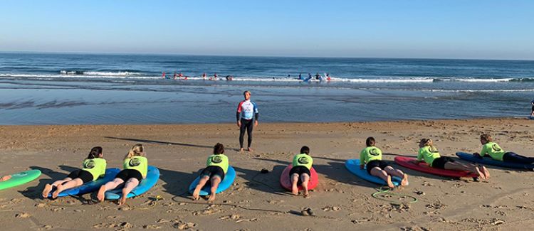 Supernova colonie de vacances initiation au surf pour ados pays basque
