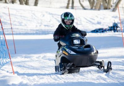 Motoneige Electrique et ski